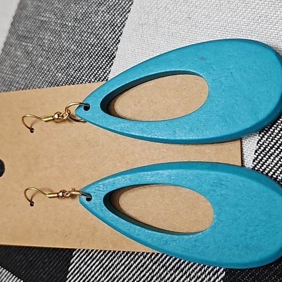Handmade New Turquoise Wooden Oval Cut Out Dangle Earrings - Picture 2 of 3